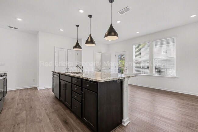 Building Photo - 5011 Rill Ct