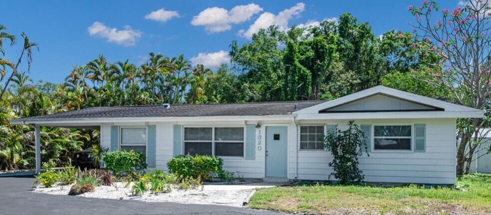 Primary Photo - 1320 Milano Dr