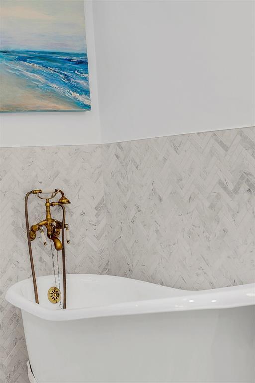 Building Photo - 1640 Palm Ave