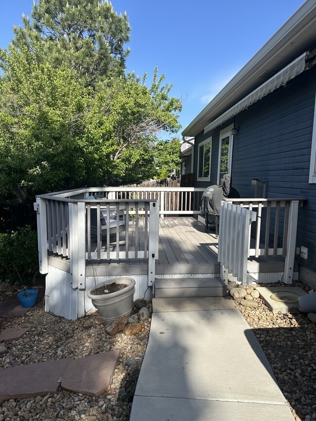 Building Photo - 8554 W 48th Pl