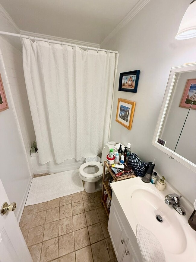 Building Photo - 195 Barrow St