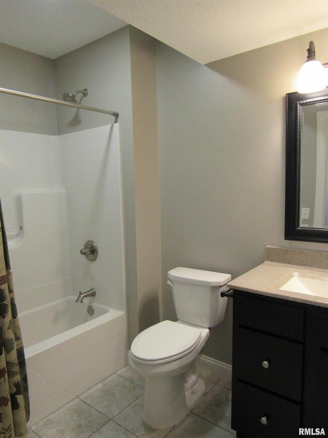 Building Photo - 1659 Celtic Ct