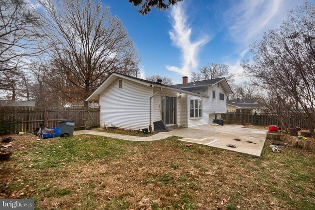 Building Photo - 4111 Landgreen St