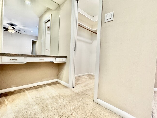 Building Photo - 2206 Tannehill Dr