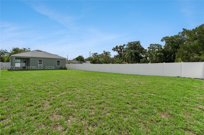 Building Photo - 1296 Moselle Ave