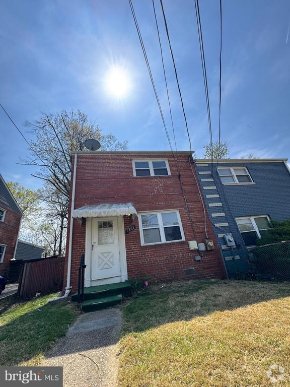 Building Photo - 5803 Nicholson St