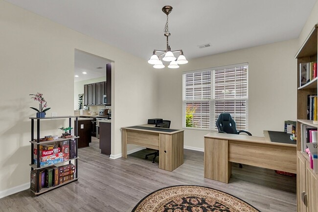 Building Photo - Beautiful Summerville Property for Rent!