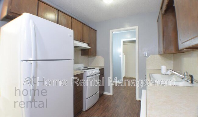 Building Photo - 4707 S Fulton Pl