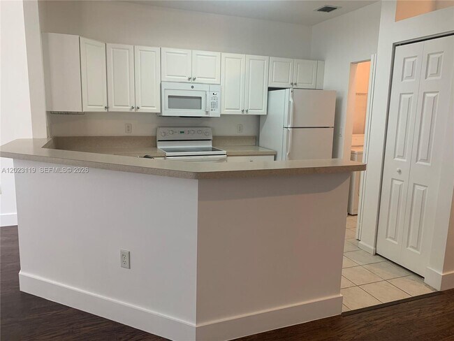 Building Photo - 4702 SW 160th Ave