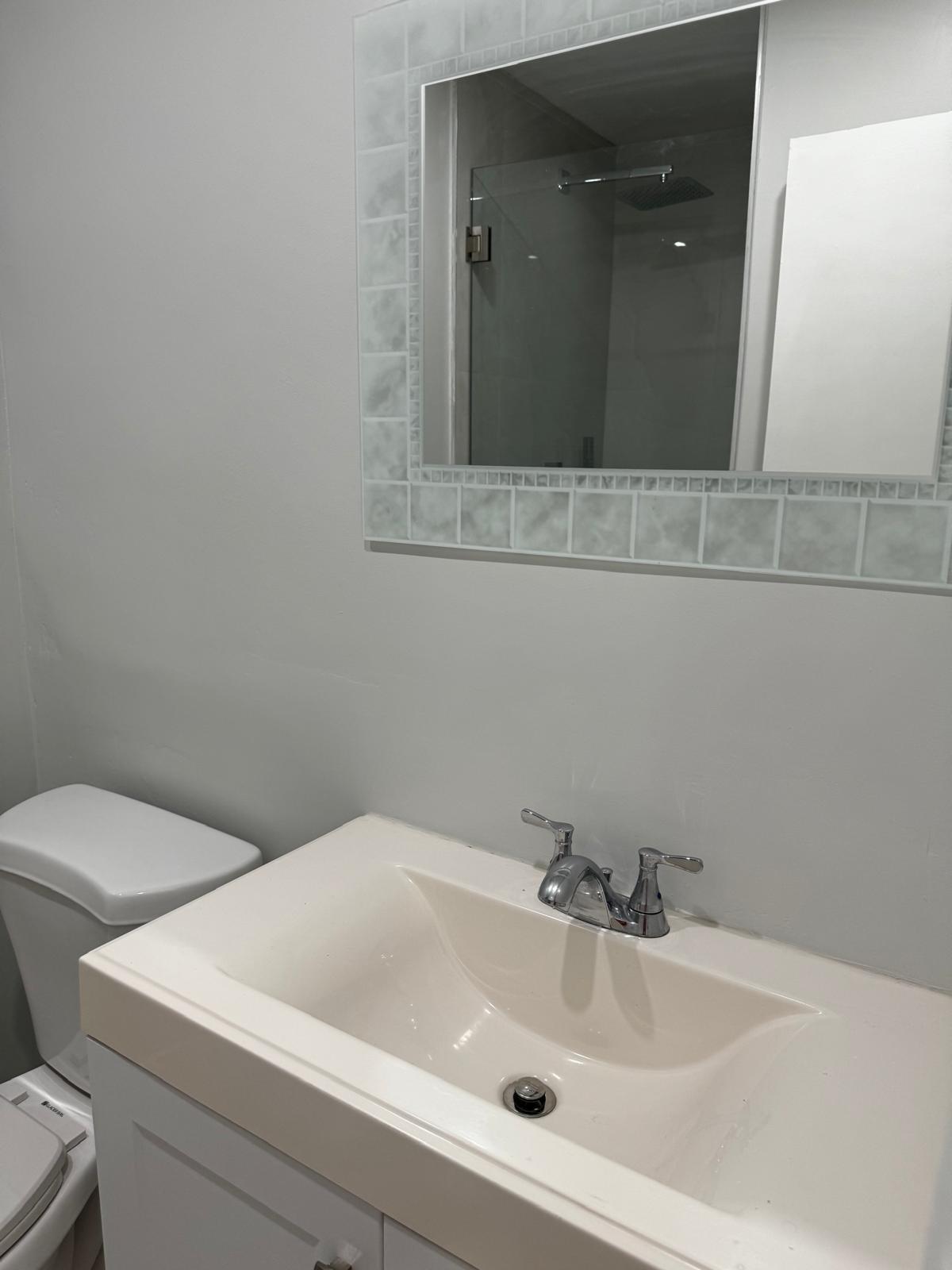 Master Bathroom - 2461 SW 82nd Ave