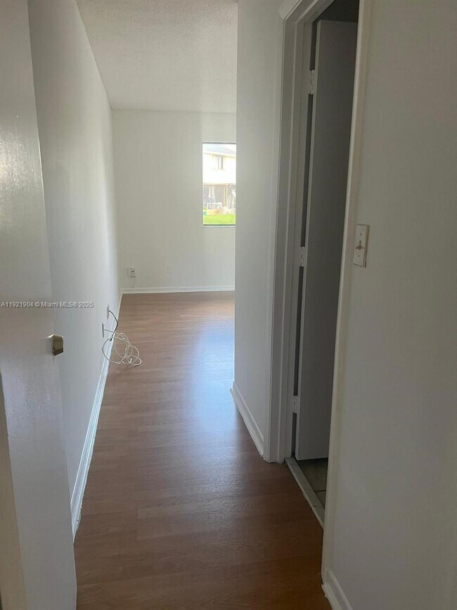 Building Photo - 6408 Dockside Cir