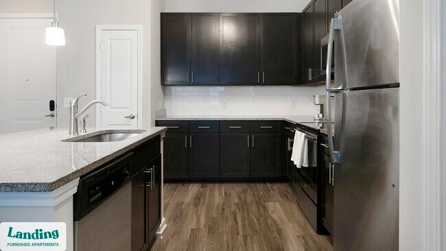 Building Photo - 915 Brentmoor Dr