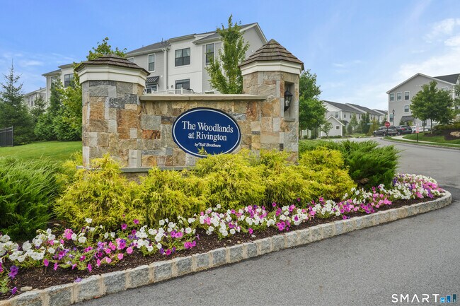 Building Photo - 25 Brentwood Cir