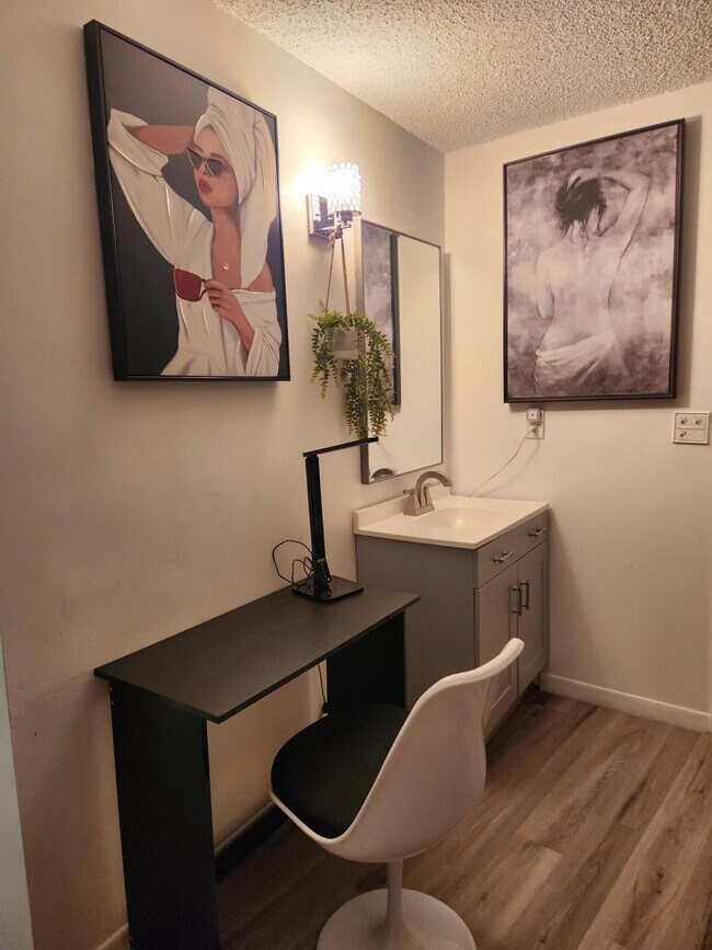 Building Photo - 3589 S Ocean Blvd