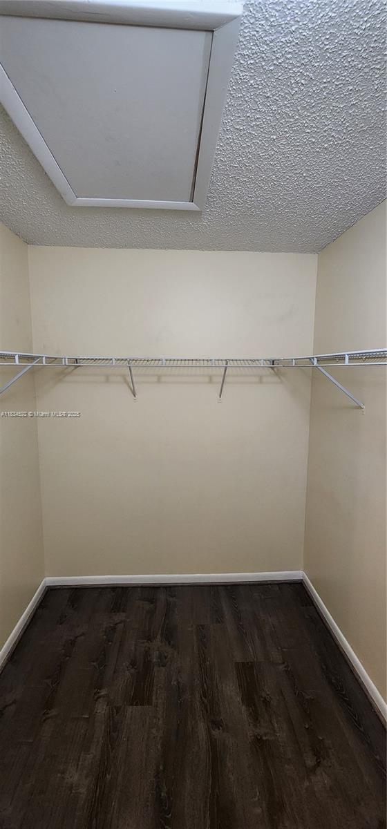 Building Photo - 2957 Oak Park Cir