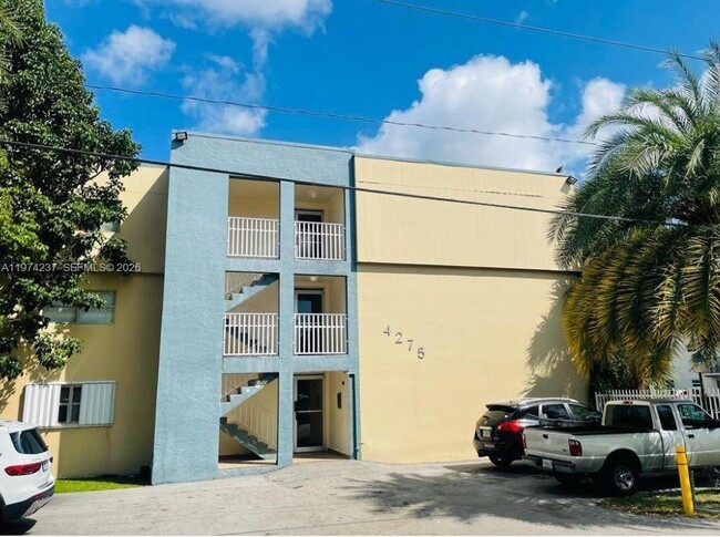Building Photo - 4275 NW S Tamiami Canal Dr