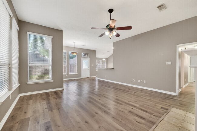 Building Photo - 1707 Bonnie Lea Ln