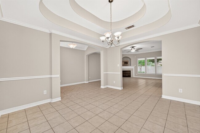 Building Photo - 127 Monterrey Rd W