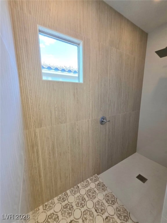 Building Photo - 298 Nine Mile Creek Dr