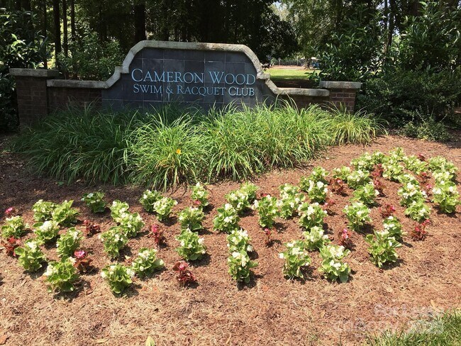 Building Photo - 9001 Warbler Ct