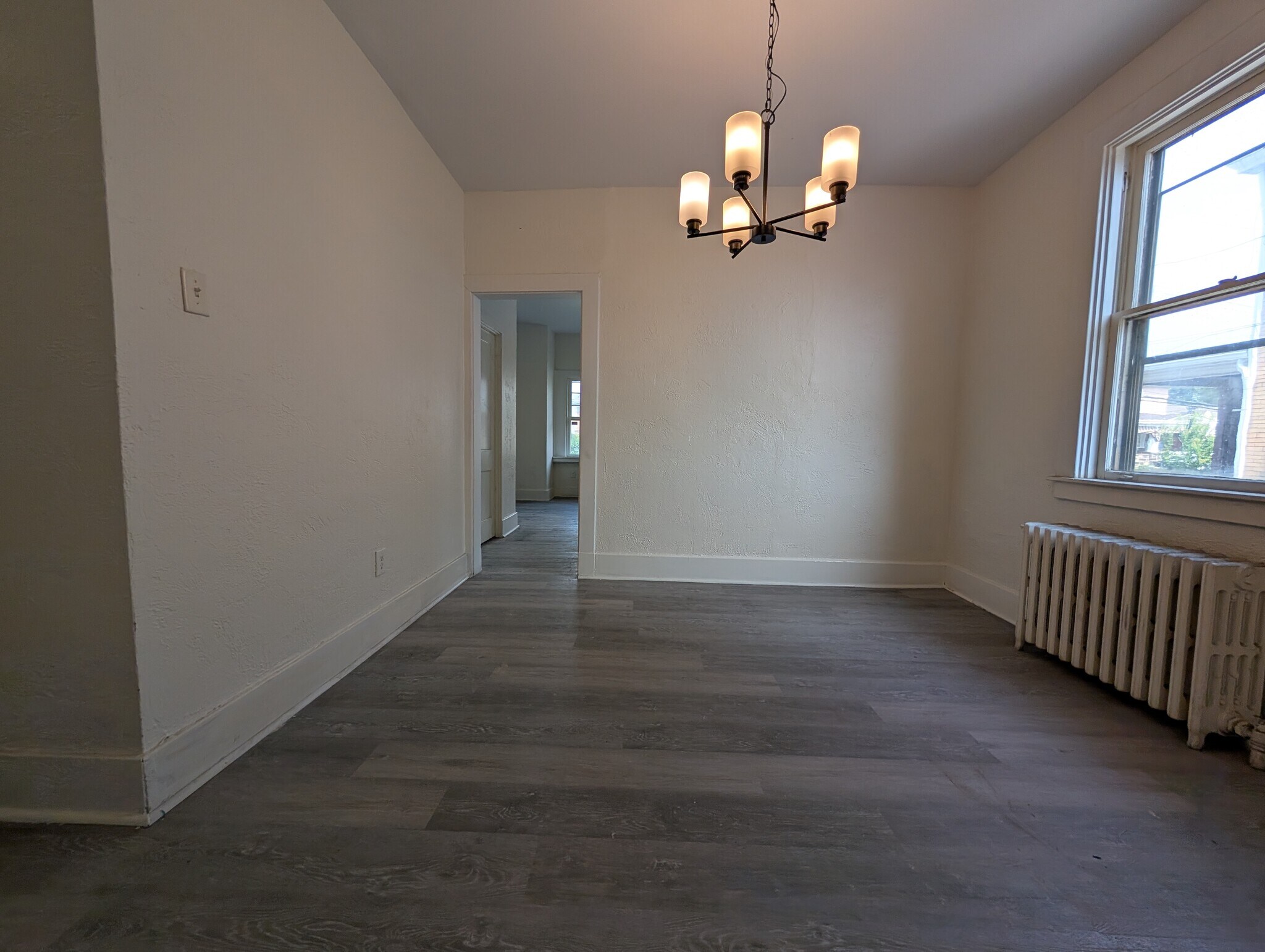 Building Photo - 500 Fordham Ave