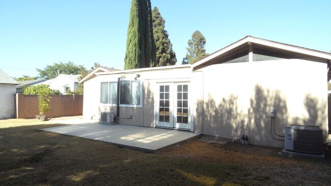 Building Photo - 344 N Shattuck Pl