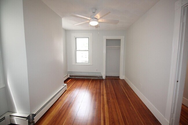 Building Photo - 12 Albion Pl