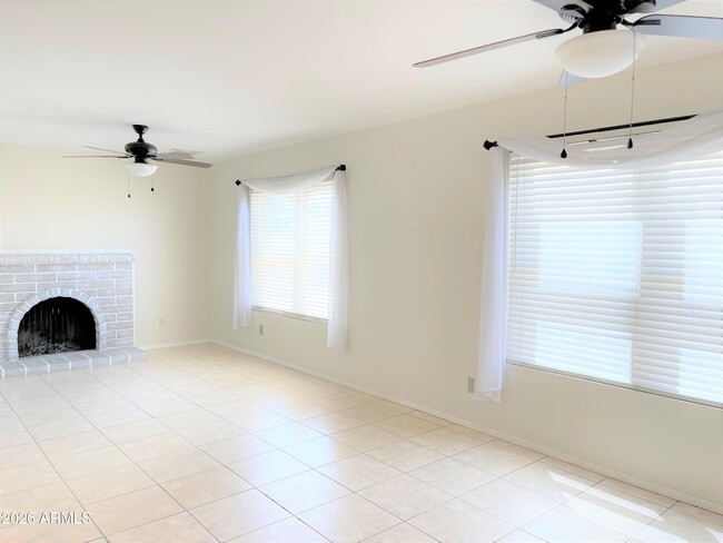 Building Photo - 3501 W Detroit St