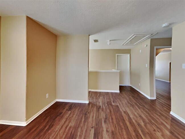 Building Photo - 14851 Dorray Ln