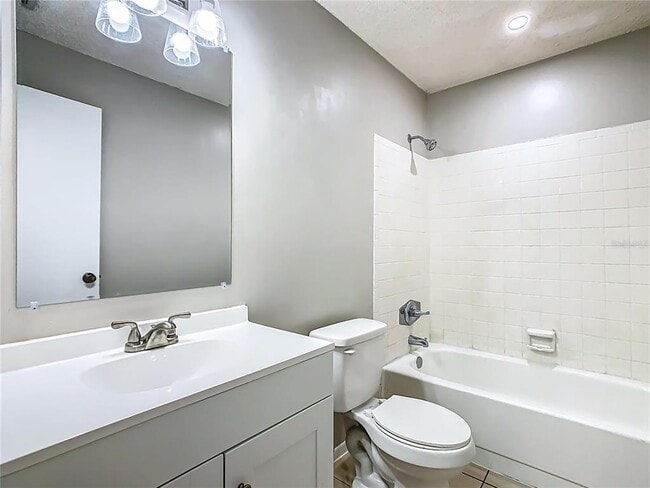 Building Photo - 4530 Ballentine Ct