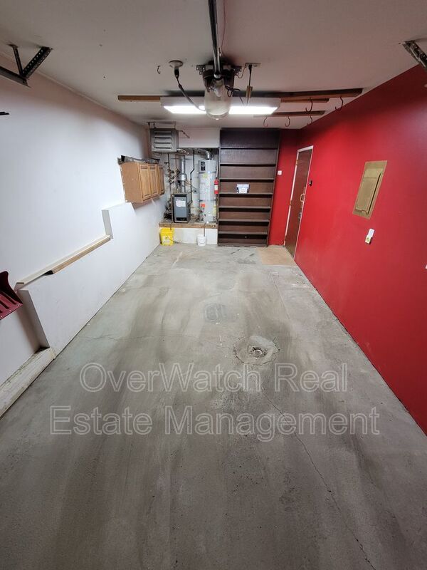 Building Photo - 3700 Carleton Ave