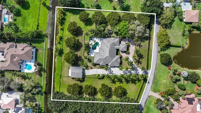 Building Photo - 10630 El Caballo Ct