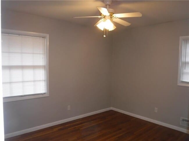 Building Photo - 4469 Leonora Dr