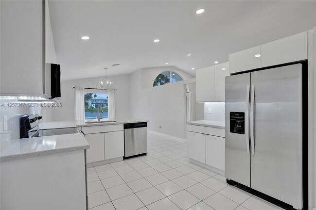 Building Photo - 18034 SW 20th St