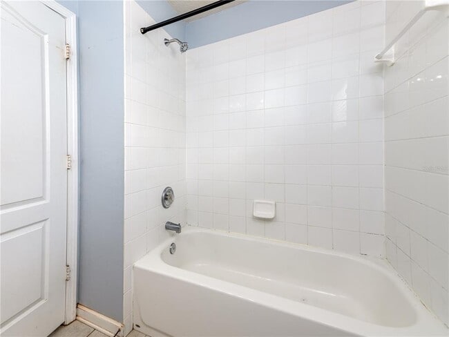 Building Photo - 11556 Misty Isle Ln