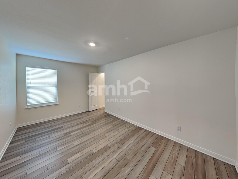 Building Photo - 7917 Cactus Plum Dr