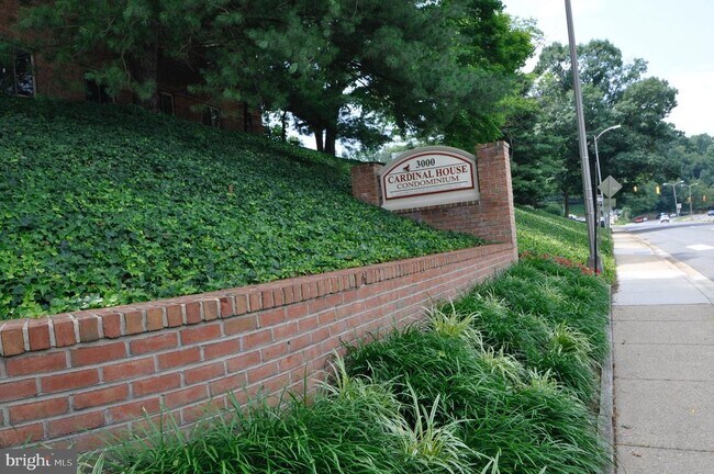 Building Photo - 3000 Spout Run Pkwy