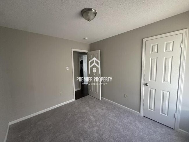 Building Photo - 7172 Ransdorp Dr
