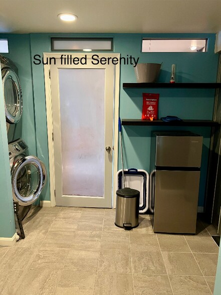 Building Photo - 1 Upon Request