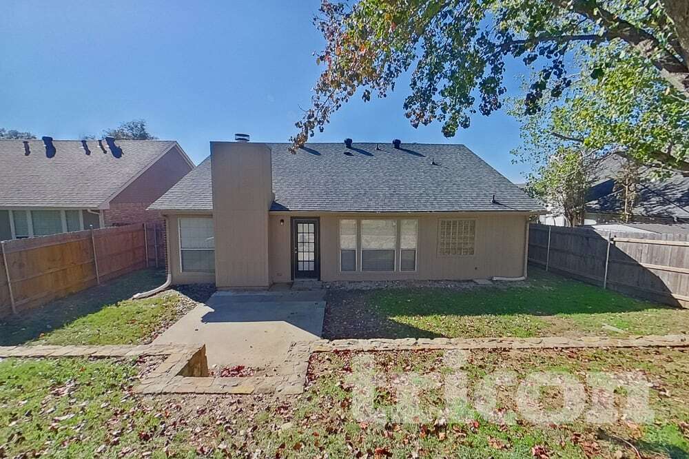 Building Photo - 10224 Long Rifle Dr