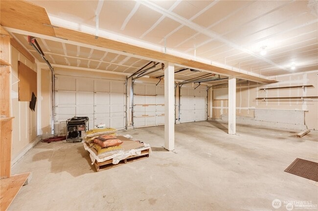 Building Photo - 3832 46th Ave NE