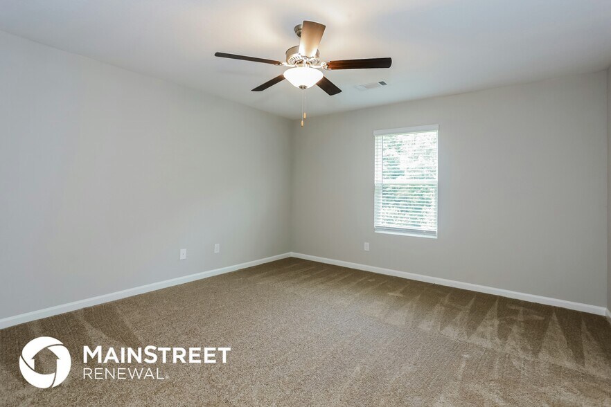 Building Photo - 522 Firethorn Ct