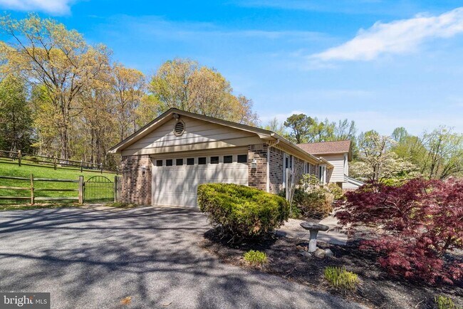 Building Photo - 509 Dogwood Ct