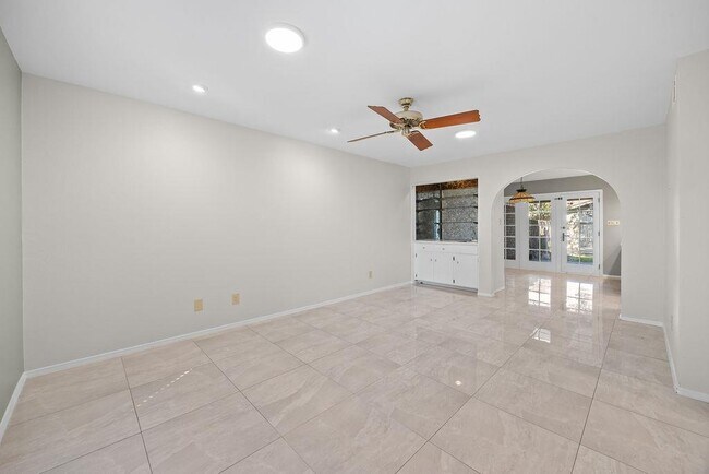 Building Photo - 8102 East Ct