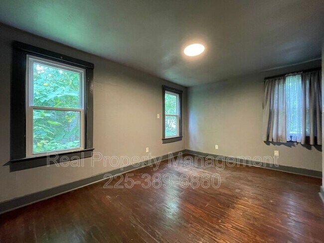 Building Photo - 1133 Maximillian St
