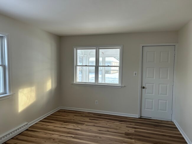 Building Photo - 1607 Howard St