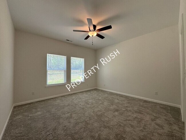 Building Photo - 1852 Wilberforce St