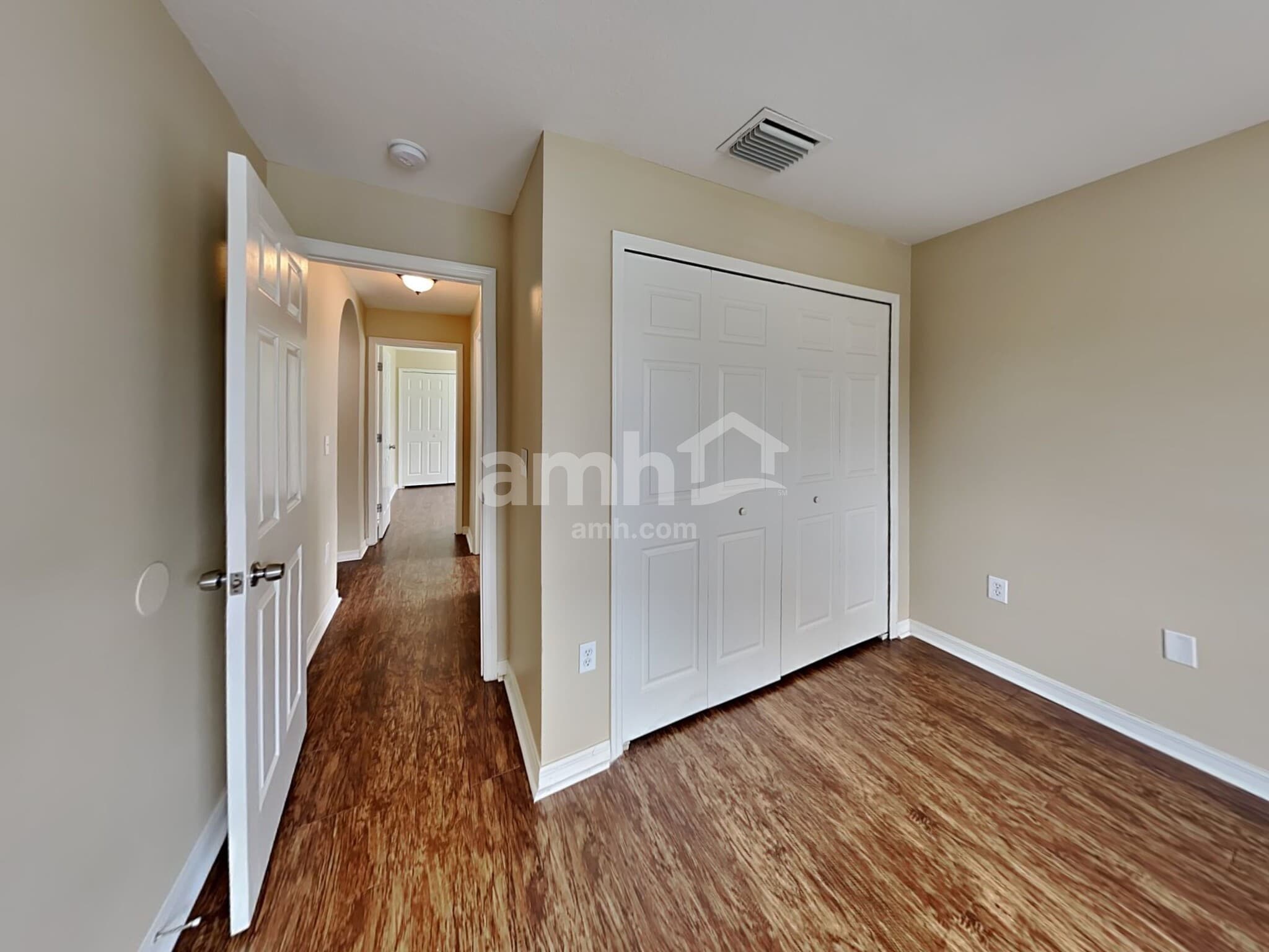 Building Photo - 27826 Breakers Dr
