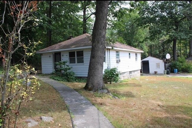 Primary Photo - 4 Elm Way