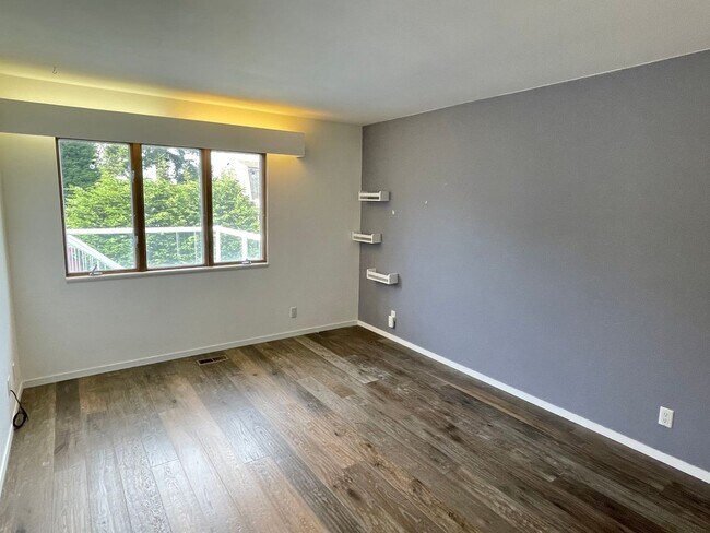 Building Photo - 3030 NW 95th St